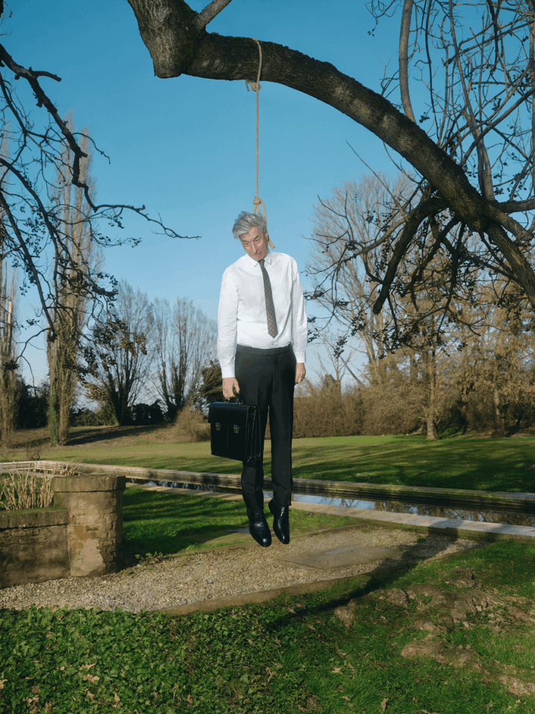 maurizio cattelan
maurizio cattelan artist